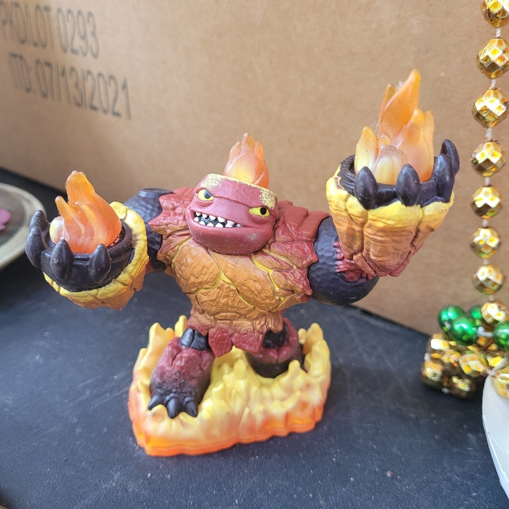 📣5 for $20📣 vHot Head skylanders actions figure
